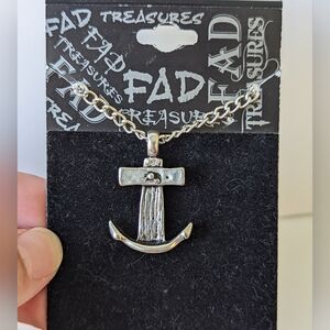 New Anchor Pendant Necklace